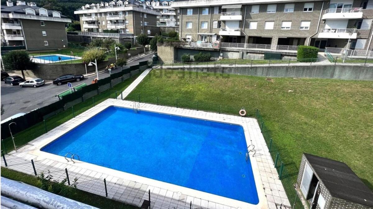 Appartement Adosado Con Piscina, Terraza Y Garaje En *