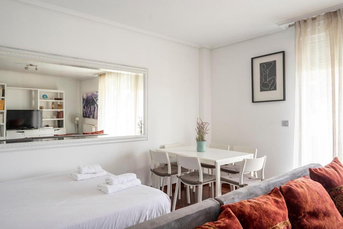 Appartement Adosado Con Piscina, Terraza Y Garaje En Castro Urdiales