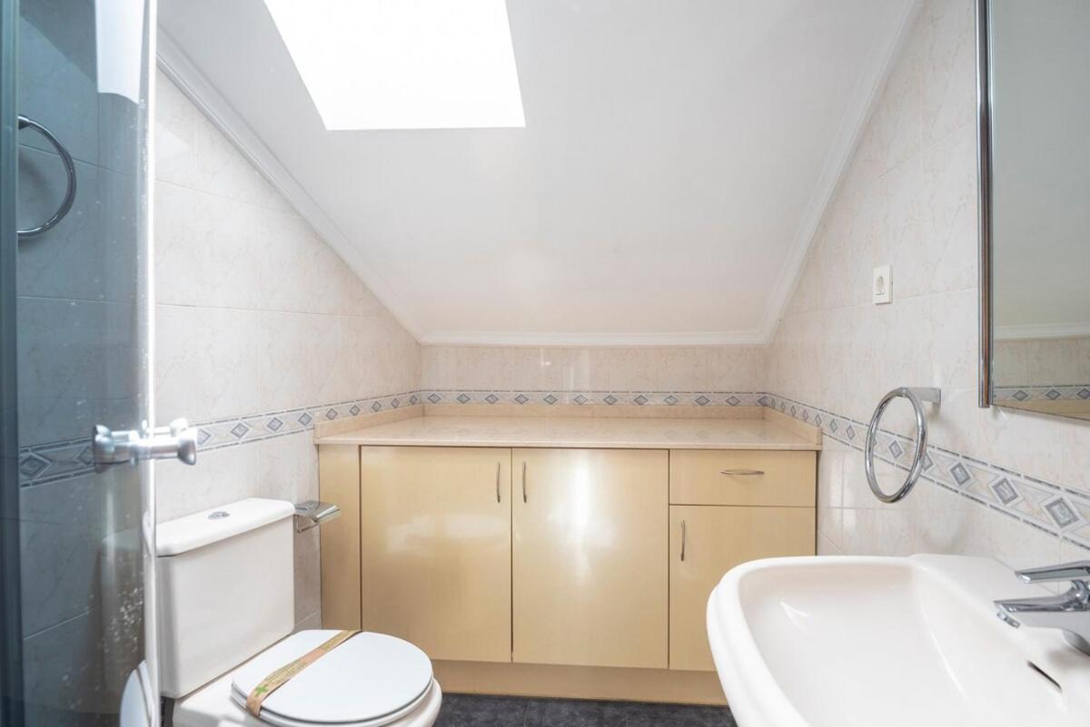 Adosado Con Piscina, Terraza Y Garaje En Appartement Castro Urdiales